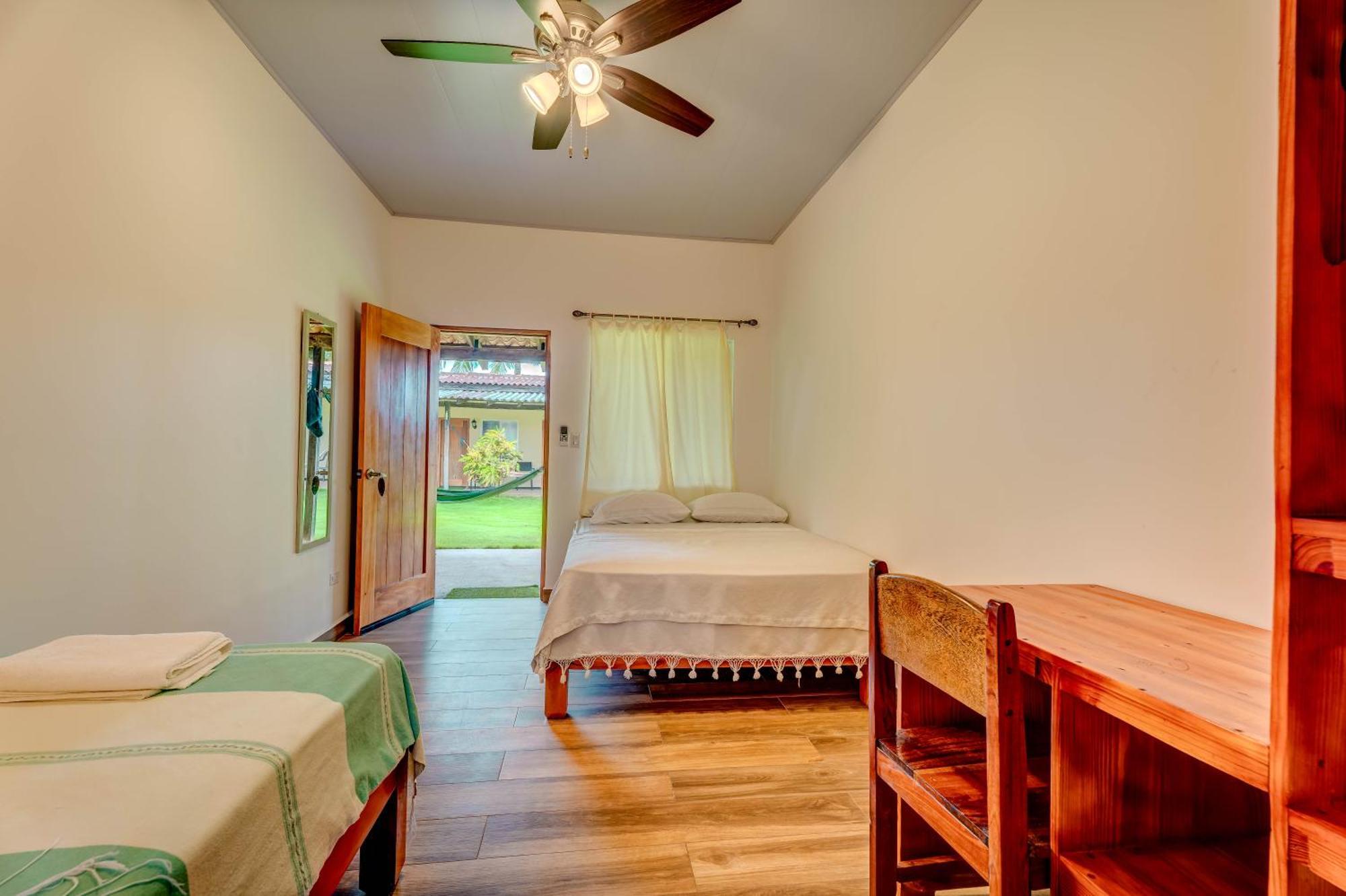 Beach Break Hotel & Surf Camp De Playa Venao Exteriör bild